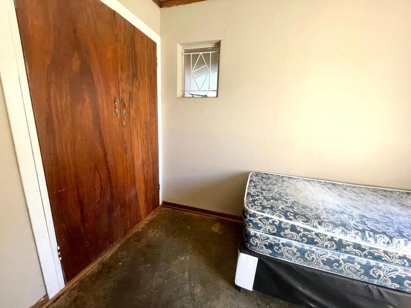 To Let 10 Bedroom Property for Rent in Bult West North West